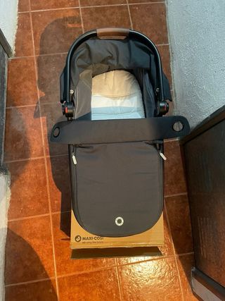 Maxi-Cosi Leona2 + Capazo Oria