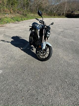 Moto Honda CB125R