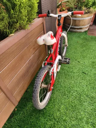 Bicicleta infantil roja 16"