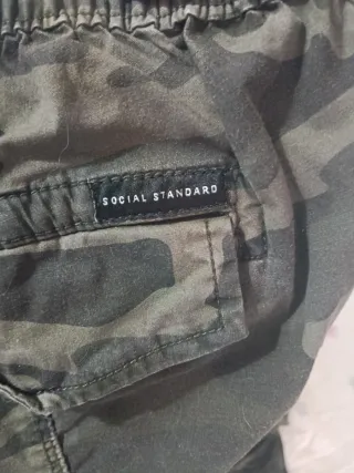 Conjunto Plumas y Pantalón Camuflaje