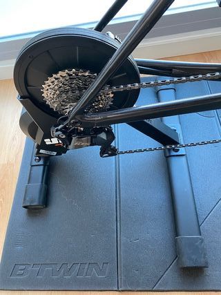 Rodillo Bicicleta Jet Black Volt 1.0 + Shimano 12V