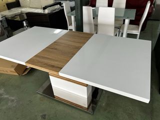 Mesa extensible blanca