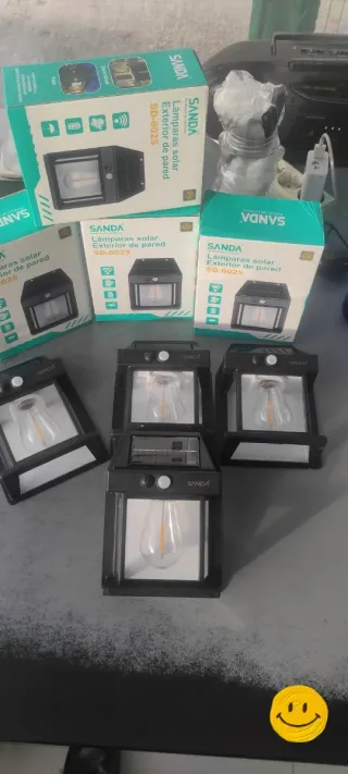 4 LAMPADE SOLARI CON SENSORE DI MOVIMENTO NUOVE