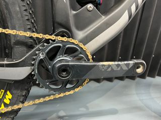 MEGAMO TRACK axs 01 T-L