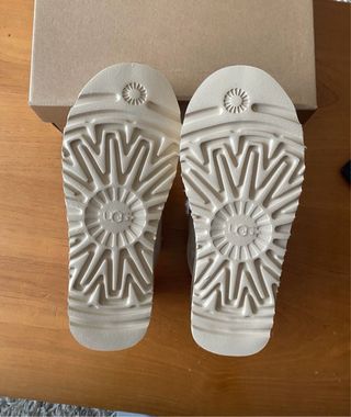 Stivaletti UGG Beige nuovi