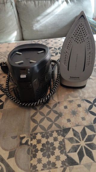 Centro de planchado Taurus