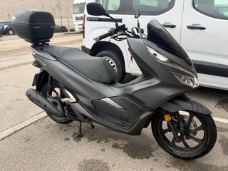Honda PCX 125 Scooter Automática finales de 2019