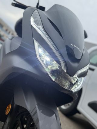 Honda PCX 125 Scooter Automática finales de 2019