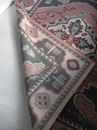 Alfombra grande diseño geométrico