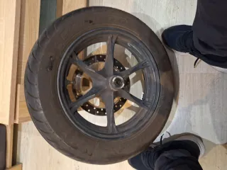 Rueda Delantera Suzuki Burgman 125/200