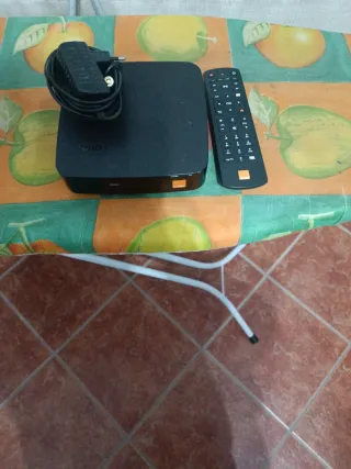 Google TV Orange con Mando