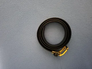 Cinturón Piel Negro Hebilla Dorada Miguel Bellido.