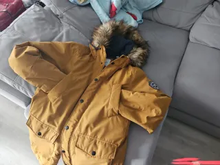 Abrigo parka hombre amarillo