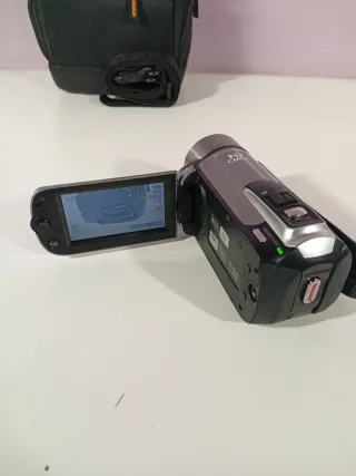 Videocámara Canon Legria HFR 106