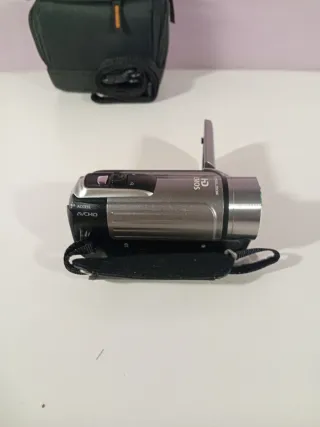 Videocámara Canon Legria HFR 106