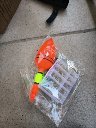 Caña de pescar 2.10m + carrete y funda