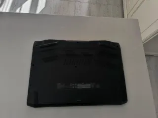 Portátil Acer Nitro ,clave Windows+cargador.