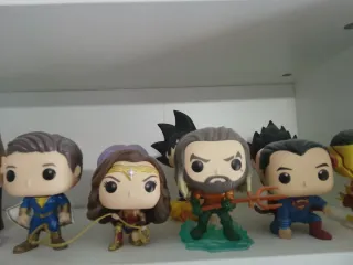 Lote Funkos NBA, Marvel, Tierra Media