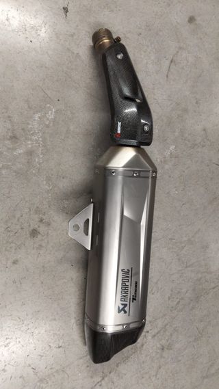 ESCAPE YAMAHA TENERE 700 AKRAPOVIC