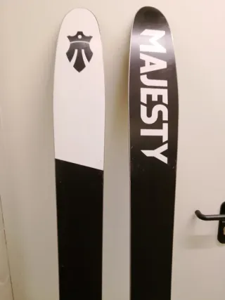 Esquís Freeride Majesty