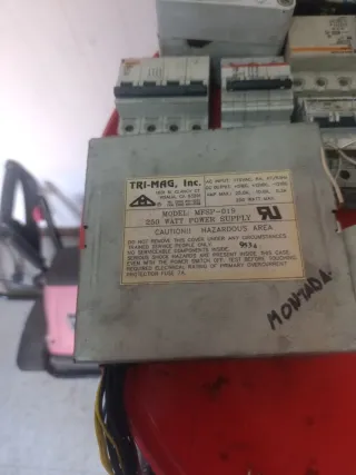 Interruptores y fuentes de alimentación