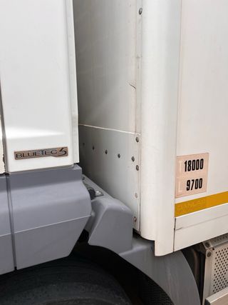 Mercedes-Benz Axor 1824 2013