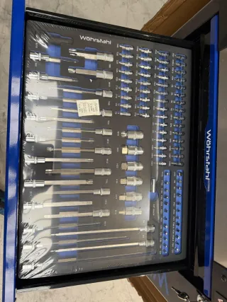 Carro de herramientas con cajones mas herramientas