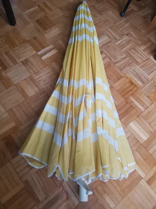 Sombrilla de jardin grande con manivela