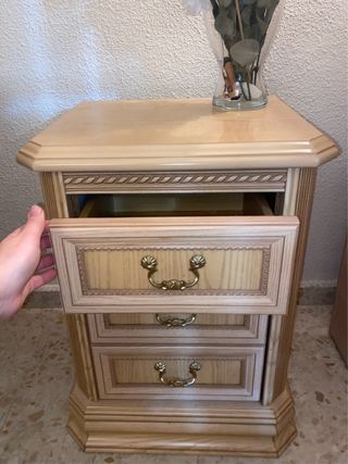 2 Mesitas de Noche Madera y Metal