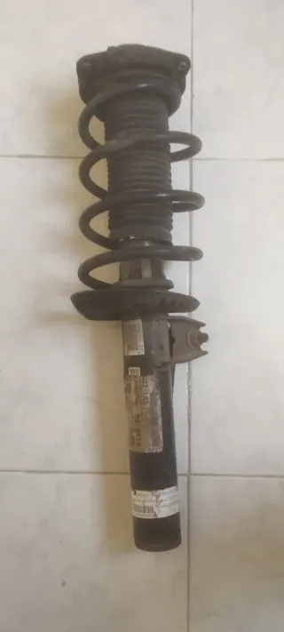 Amortiguador Delantero Izquierdo VW Tiguan.