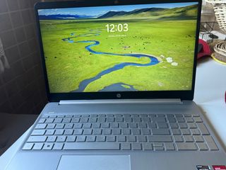 Portátil HP Laptop 15s-eq2xxx Plata