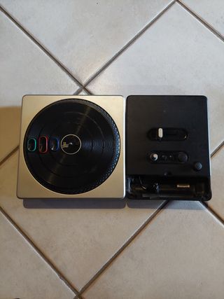 Console DJ Hero per Nintendo Wii giradischi