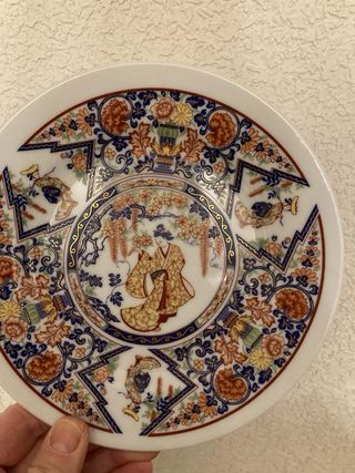 Platitos de porcelana dorados