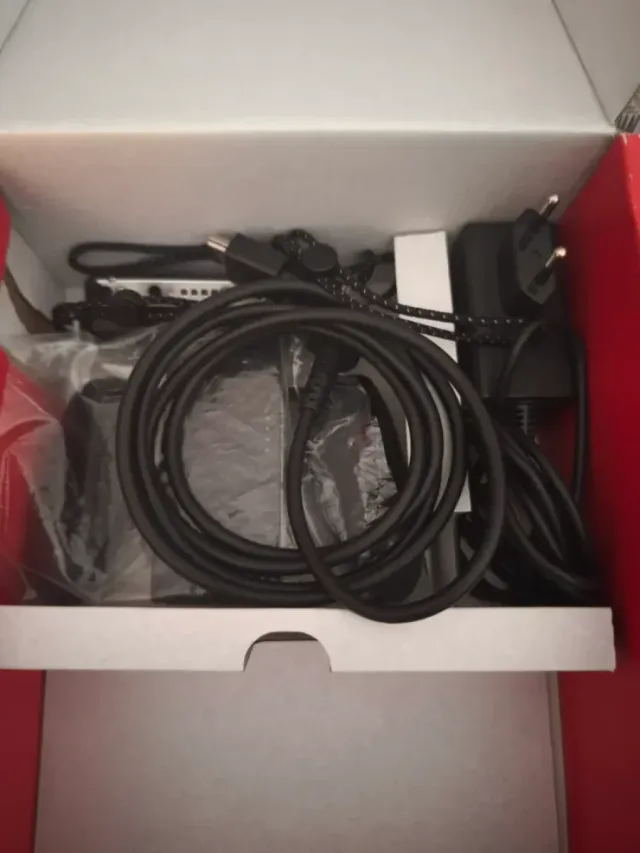 Nintendo Switch OLED come nuova con scatola