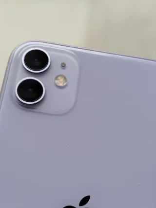 iPhone 11 Lila 64GB con caja