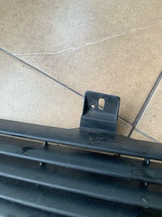 Opel Corsa B Parrilla Delantera