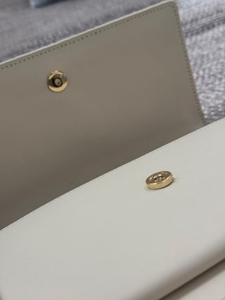 Borsa Saint Laurent Beige Oro, indosstaa pochissim