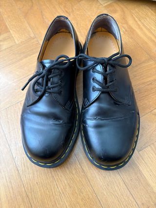 Zapatos Vegan Dr. Martens Negros.