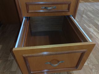 Escritorio antiguo madera y cristal