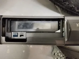 Radio cassette Kenwood KRC-378R + Cargador CDs