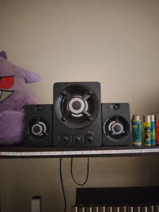 Altavoces para PC Negro y Morado