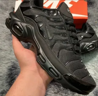 Nike TN Negras todas las tallas