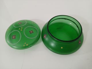 Scatola Rotonda Vetro Verde Boemo Dipinta