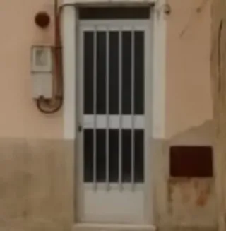 Puerta aluminio con cristales