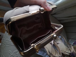 Conjunto fiesta tacones y bolso beige/dorado