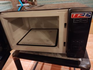 Microondas con transformador y soporte Camión