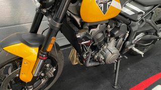 TRIUMPH Trident 660