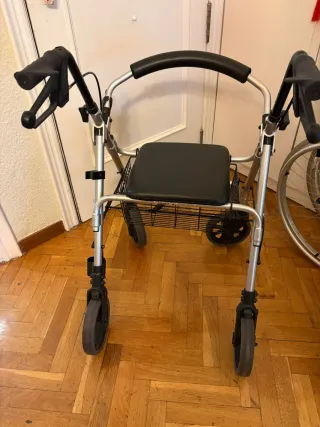 Andador 4 ruedas con freno, cesta y asiento