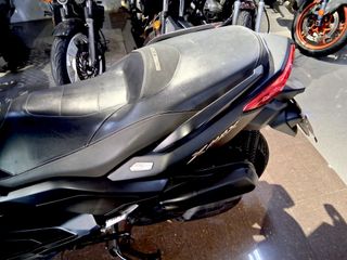 Yamaha X-MAX 125 Momodesign