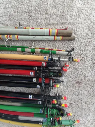 Lote de cañas de pesca